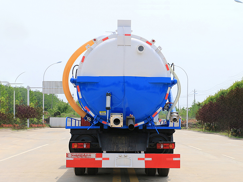 東風(fēng)天錦清洗吸污車